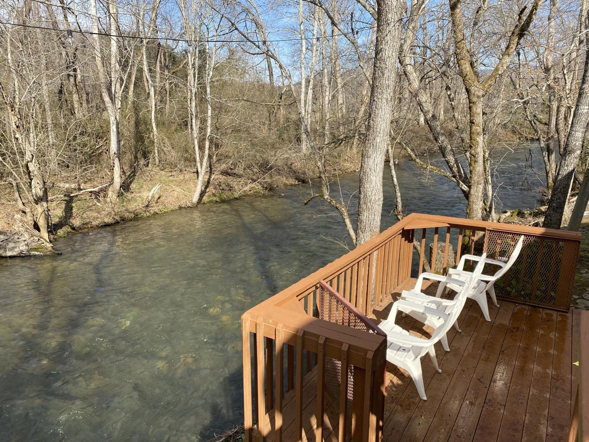 Gray'S Place On Cosby Creek - 2 Bedrooms, 2 Baths, Sleeps 6 Home Buitenkant foto